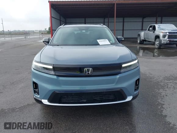 ✅ 2024 Honda Prologue Touring • VIN: 3GPKHWRM0RS531813 • Lot: 41899841. Listed on IAAI with 636 mi. Free auction sales archive from the USA and detailed vehicle history report at DreamBid. Image 12.