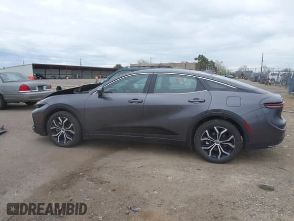 ✅ 2024 Toyota Crown XLE • VIN: JTDAAAAF5R3029757 • Lot: 41773356. Wystawiony na IAAI z przebiegiem 13 510 mil. Bezpłatny archiwum sprzedaży aukcyjnych z USA i szczegółowy raport historii pojazdu na DreamBid. Zdjęcie 15.