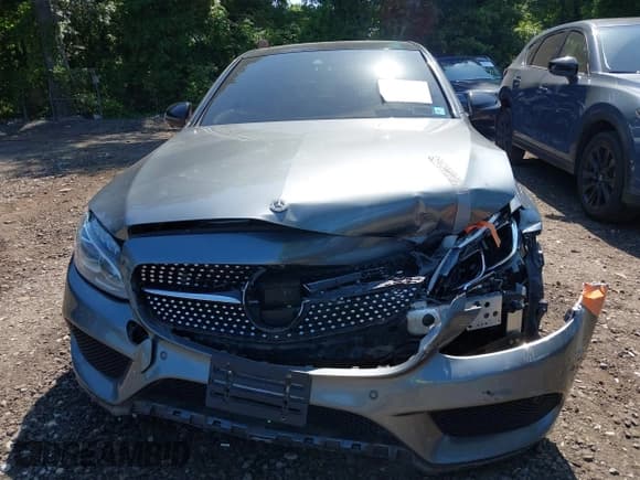 ✅ 2018 Mercedes-Benz C 43 AMG • VIN: 55SWF6EB7JU252738 • Lot: 42544186. Wystawiony na IAAI z przebiegiem 58 202 mil. Bezpłatny archiwum sprzedaży aukcyjnych z USA i szczegółowy raport historii pojazdu na DreamBid. Zdjęcie 12.