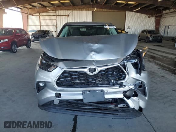 ✅ 2022 Toyota Highlander Hybrid LE • VIN: 5TDBBRCH9NS554960 • Лот: 87237015. Опубликован ранее на Copart с пробегом 52 954 миль. Бесплатный доступ к архиву аукционных продаж из США и подробный отчёт об истории автомобиля на DreamBid. Изображение 5.