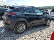 ✅ 2020 Hyundai Kona SEL • VIN: KM8K22AA2LU427968 • Лот: 61058204. Опубликован ранее на Copart с пробегом 4 009 миль. Бесплатный доступ к архиву аукционных продаж из США и подробный отчёт об истории автомобиля на DreamBid. Изображение 3.