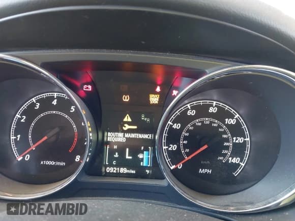 ✅ 2019 Mitsubishi Outlander SE • VIN: JA4AP4AU6KU029744 • Lot: 41010837. Wystawiony na IAAI z przebiegiem 92 189 mil. Bezpłatny archiwum sprzedaży aukcyjnych z USA i szczegółowy raport historii pojazdu na DreamBid. Zdjęcie 7.