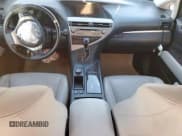 ✅ 2013 Lexus RX 350 • VIN: JTJZK1BA9D2008828 • Лот: 82105455. Опубликован ранее на Copart с пробегом Не указан. Бесплатный доступ к архиву аукционных продаж из США и подробный отчёт об истории автомобиля на DreamBid. Изображение 8.