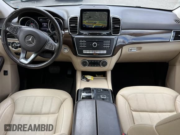 ✅ 2016 Mercedes-Benz GLE 350 • VIN: 4JGDA5HB5GA758904 • Lot: 43748554. Wystawiony na IAAI z przebiegiem 143 876 mil. Bezpłatny archiwum sprzedaży aukcyjnych z USA i szczegółowy raport historii pojazdu na DreamBid. Zdjęcie 10.