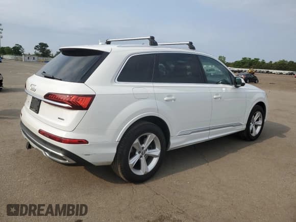 ✅ 2020 Audi Q7 Premium • VIN: WA1AXAF78LD000670 • Lot: 60651165. Listed on Copart with 63,220 mi. Free auction sales archive from the USA and detailed vehicle history report at DreamBid. Image 3.