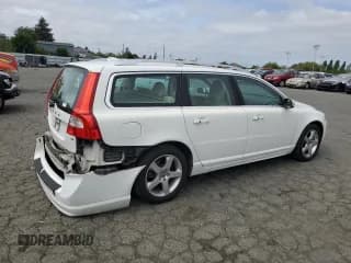 ✅ 2010 Volvo V70 • VIN: YV1960BW0A1164765 • Lot: 54581225. Listed on Copart with 176,252 mi. Free auction sales archive from the USA and detailed vehicle history report at DreamBid. Image 3.