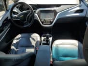 ✅ 2020 Chevrolet Bolt EV Premier • VIN: 1G1FZ6S05L4147680 • Lot: 53095415. Wystawiony na Copart z przebiegiem 24 970 mil. Bezpłatny archiwum sprzedaży aukcyjnych z USA i szczegółowy raport historii pojazdu na DreamBid. Zdjęcie 8.