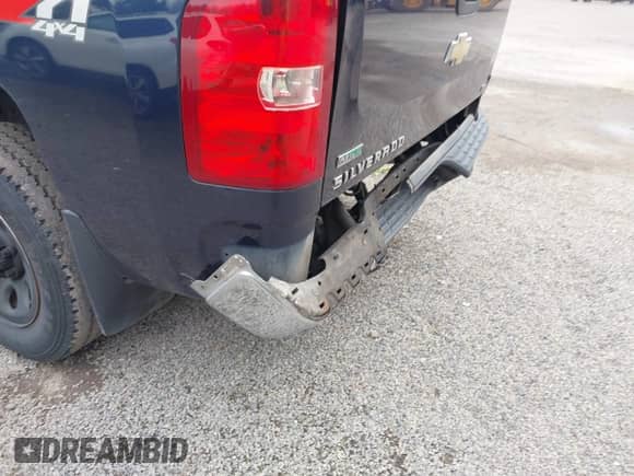 2010 Chevrolet Silverado 1500 LT with VIN 3GCRKSE31AG248836, listed as a IAAI auction lot 43418679 with 142,203 mi miles and . Bid and sale history available at DreamBid. Image 19.