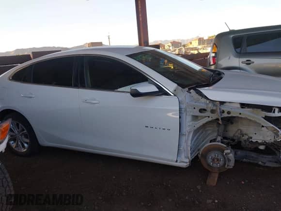 2020 Chevrolet Malibu LT с VIN 1G1ZD5ST2LF030689, выставлен на аукционе IAAI как лот 43331903 с пробегом 93 610 миль миль и . История ставок и продаж доступна на DreamBid. Изображение 14.