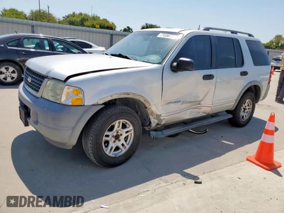 ✅ 2002 Ford Explorer XLS • VIN: 1FMZU62E52UB45839 • Lot: 71556775. Listed on Copart with 206,100 mi. Free auction sales archive from the USA and detailed vehicle history report at DreamBid. Image 1.