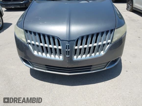 ✅ 2010 Lincoln MKT • VIN: 2LMHJ5FRXABJ20326 • Lot: 42785607. Wystawiony na IAAI z przebiegiem 126 265 mil. Bezpłatny archiwum sprzedaży aukcyjnych z USA i szczegółowy raport historii pojazdu na DreamBid. Zdjęcie 6.