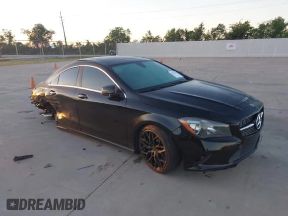 ✅ 2019 Mercedes-Benz CLA 250 • VIN: WDDSJ4EB6KN714623 • Лот: 43362106. Опубликован ранее на IAAI с пробегом 50 656 миль. Бесплатный доступ к архиву аукционных продаж из США и подробный отчёт об истории автомобиля на DreamBid. Изображение 1.