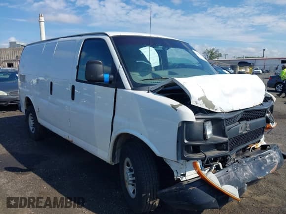 ✅ 2011 Chevrolet Express Cargo • VIN: 1GCWGFFA4B1116453 • Lot: 42682585. Listed on IAAI with 247,393 mi. Free auction sales archive from the USA and detailed vehicle history report at DreamBid. Image 1.