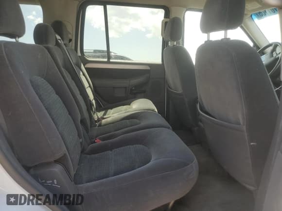✅ 2003 Ford Explorer XLT • VIN: 1FMZU73W53ZB22854 • Lot: 53701165. Listed on Copart with 289,456 mi. Free auction sales archive from the USA and detailed vehicle history report at DreamBid. Image 11.