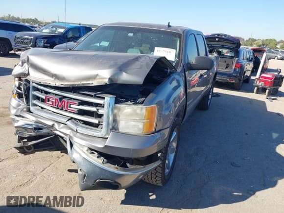 ✅ 2012 GMC Sierra 1500 SLE • VIN: 3GTP1VE05CG288020 • Лот: 43579103. Опубликован ранее на IAAI с пробегом 253 598 миль. Бесплатный доступ к архиву аукционных продаж из США и подробный отчёт об истории автомобиля на DreamBid. Изображение 17.
