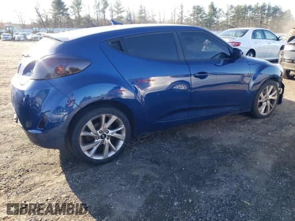 ✅ 2017 Hyundai Veloster • VIN: KMHTC6AD6HU307620 • Lot: 49463945. Wystawiony na Copart z przebiegiem 148 700 mil. Bezpłatny archiwum sprzedaży aukcyjnych z USA i szczegółowy raport historii pojazdu na DreamBid. Zdjęcie 3.