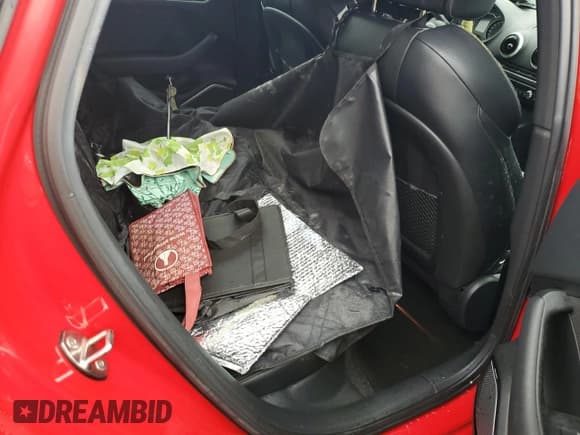 ✅ 2020 Audi A3 Premium Plus • VIN: WAUCUGFF8LA049464 • Lot: 75093404. Wystawiony na Copart z przebiegiem Nie podano. Bezpłatny archiwum sprzedaży aukcyjnych z USA i szczegółowy raport historii pojazdu na DreamBid. Zdjęcie 10.