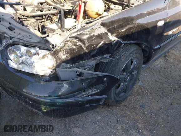 ✅ 2002 Volkswagen Cabriolet GLX • VIN: 3VWDC21V62M801236 • Лот: 38223457. Опубликован ранее на IAAI с пробегом 122 611 миль. Бесплатный доступ к архиву аукционных продаж из США и подробный отчёт об истории автомобиля на DreamBid. Изображение 6.