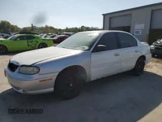 2005 Chevrolet Malibu Classic z VIN 1G1ND52FX5M221560, wystawiony jako Copart lot #67888295 z przebiegiem 93 308 mil mil oraz Szkoda całkowita • Salvage title. Historia ofert i sprzedaży dostępna na DreamBid. Obrazek 1.