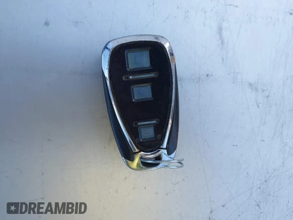 ✅ 2018 Chevrolet Equinox LT • VIN: 2GNAXJEVXJ6283534 • Lot: 43512156. Listed on IAAI with 105,451 mi. Free auction sales archive from the USA and detailed vehicle history report at DreamBid. Image 11.