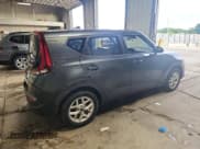✅ 2020 Kia Soul S • VIN: KNDJ23AU8L7721177 • Lot: 69801515. Wystawiony na Copart z przebiegiem 95 420 mil. Bezpłatny archiwum sprzedaży aukcyjnych z USA i szczegółowy raport historii pojazdu na DreamBid. Zdjęcie 3.