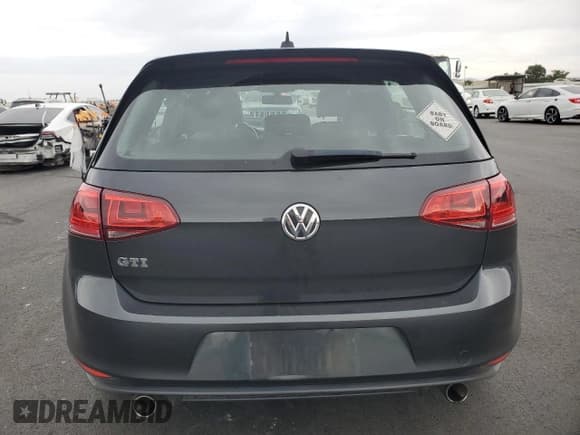 ✅ 2016 Volkswagen Golf GTI S • VIN: 3VW4T7AU6GM005047 • Лот: 82694045. Опубликован ранее на Copart с пробегом 71 906 миль. Бесплатный доступ к архиву аукционных продаж из США и подробный отчёт об истории автомобиля на DreamBid. Изображение 6.
