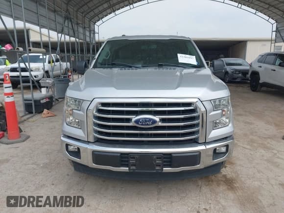 ✅ 2017 Ford F-150 XL • VIN: 1FTEW1CF1HFA24990 • Lot: 42303997. Wystawiony na IAAI z przebiegiem 81 060 mil. Bezpłatny archiwum sprzedaży aukcyjnych z USA i szczegółowy raport historii pojazdu na DreamBid. Zdjęcie 12.