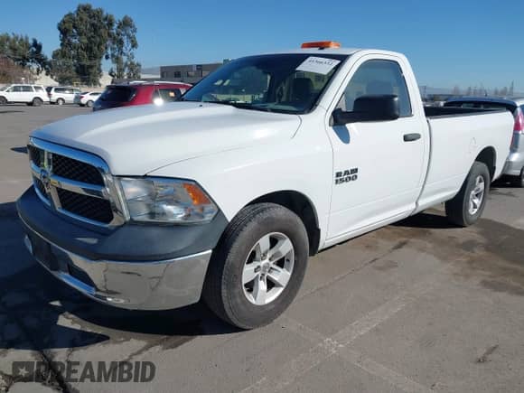 2016 Ram 1500 Tradesman с VIN 3C6JR6DG8GG239636, выставлен на аукционе IAAI как лот 41366332 с пробегом 117 082 миль миль и . История ставок и продаж доступна на DreamBid. Изображение 17.