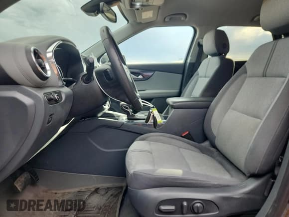 ✅ 2021 Chevrolet Blazer LT • VIN: 3GNKBHRS8MS564555 • Lot: 89566785. Listed on Copart with 129,548 mi. Free auction sales archive from the USA and detailed vehicle history report at DreamBid. Image 7.