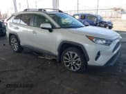 ✅ 2021 Toyota RAV4 XLE Premium • VIN: 2T3A1RFV9MW228587 • Lot: 43335841. Listed on IAAI with 95,817 mi. Free auction sales archive from the USA and detailed vehicle history report at DreamBid. Image 1.