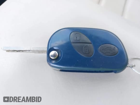 ✅ 2018 Maserati GranTurismo Sport • VIN: ZAM45VMAXJ0307563 • Lot: 43329066. Wystawiony na IAAI z przebiegiem 26 248 mil. Bezpłatny archiwum sprzedaży aukcyjnych z USA i szczegółowy raport historii pojazdu na DreamBid. Zdjęcie 11.