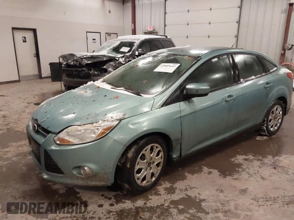 ✅ 2012 Ford Focus SE • VIN: 1FAHP3F2XCL409317 • Lot: 43889642. Wystawiony na IAAI z przebiegiem 183 023 mil. Bezpłatny archiwum sprzedaży aukcyjnych z USA i szczegółowy raport historii pojazdu na DreamBid. Zdjęcie 2.