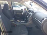 ✅ 2015 GMC Acadia SLE • VIN: 1GKKRPKD0FJ102090 • Lot: 42700017. Wystawiony na IAAI z przebiegiem 171 745 mil. Bezpłatny archiwum sprzedaży aukcyjnych z USA i szczegółowy raport historii pojazdu na DreamBid. Zdjęcie 5.