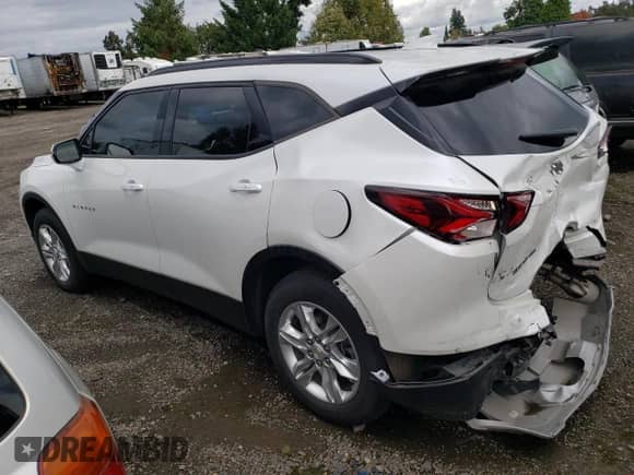 2021 Chevrolet Blazer LT z VIN 3GNKBJR40MS550044, wystawiony jako Copart lot #62065623 z przebiegiem 28 703 mil mil oraz . Historia ofert i sprzedaży dostępna na DreamBid. Obrazek 2.