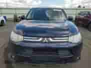 2014 Mitsubishi Outlander SE с VIN JA4AD3A31EZ013890, выставлен на аукционе Copart как лот 80762725 с пробегом 195 474 миль миль и Списание • Salvage title. История ставок и продаж доступна на DreamBid. Изображение 5.