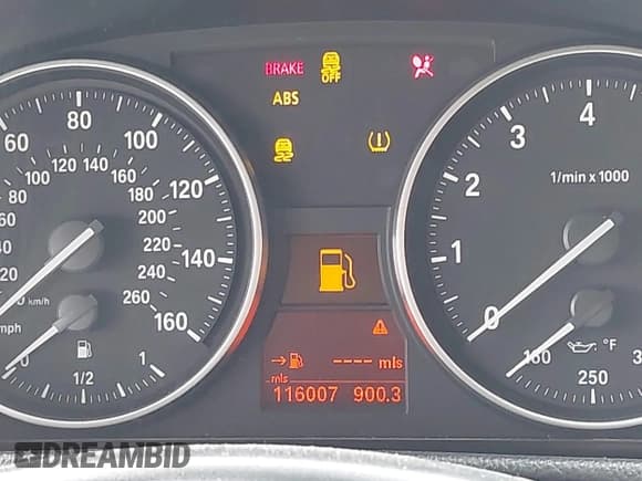 ✅ 2012 BMW 3 Series 328i • VIN: WBADW3C53CE822031 • Lot: 43887421. Listed on IAAI with 116,007 mi. Free auction sales archive from the USA and detailed vehicle history report at DreamBid. Image 7.