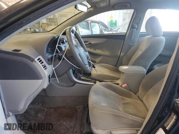 ✅ 2009 Toyota Corolla • VIN: JTDBL40E49J011061 • Lot: 46303815. Listed on Copart with 174,554 mi. Free auction sales archive from the USA and detailed vehicle history report at DreamBid. Image 7.