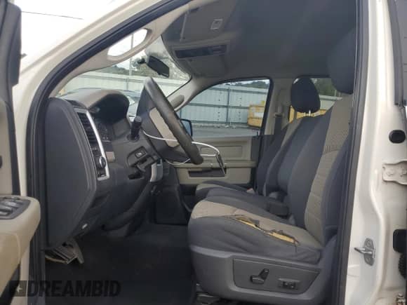 2009 Dodge 1500 SLT z VIN 1D3HV18P69S811788, wystawiony jako Copart lot #71262434 z przebiegiem 207 941 mil mil oraz Szkoda całkowita • Salvage title. Historia ofert i sprzedaży dostępna na DreamBid. Obrazek 7.