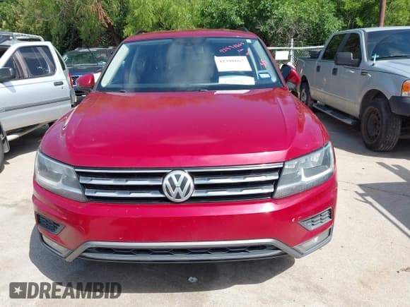 ✅ 2018 Volkswagen Tiguan SEL • VIN: 3VV3B7AX4JM027472 • Lot: 42398665. Listed on IAAI with 153,742 mi. Free auction sales archive from the USA and detailed vehicle history report at DreamBid. Image 12.