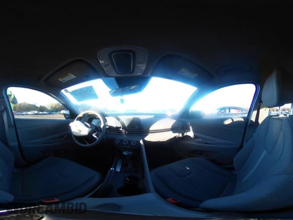 ✅ 2024 Hyundai Elantra SE • VIN: KMHLL4DG3RU784047 • Lot: 43445106. Wystawiony na IAAI z przebiegiem 16 015 mil. Bezpłatny archiwum sprzedaży aukcyjnych z USA i szczegółowy raport historii pojazdu na DreamBid. Zdjęcie 19.