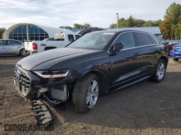 ✅ 2019 Audi Q8 Premium • VIN: WA1AVAF11KD011378 • Lot: 85109425. Wystawiony na Copart z przebiegiem 63 970 mil. Bezpłatny archiwum sprzedaży aukcyjnych z USA i szczegółowy raport historii pojazdu na DreamBid. Zdjęcie 1.