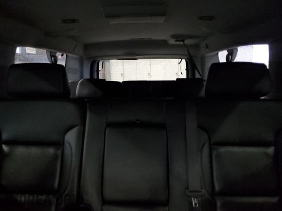 ✅ 2016 Chevrolet Suburban LTZ • VIN: 1GNSKJKC4GR209920 • Lot: 82536614. Wystawiony na Copart z przebiegiem 135 149 mil. Bezpłatny archiwum sprzedaży aukcyjnych z USA i szczegółowy raport historii pojazdu na DreamBid. Zdjęcie 10.