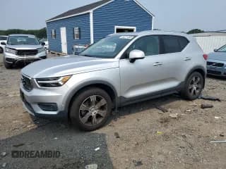 ✅ 2019 Volvo XC40 Inscription • VIN: YV4162UL9K2069907 • Lot: 65221385. Listed on Copart with 67,054 mi. Free auction sales archive from the USA and detailed vehicle history report at DreamBid. Image 1.