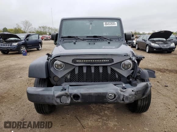 ✅ 2018 Jeep Wrangler Unlimited Sport S • VIN: 1C4BJWDG0JL875191 • Lot: 86453935. Wystawiony na Copart z przebiegiem 76 185 mil. Bezpłatny archiwum sprzedaży aukcyjnych z USA i szczegółowy raport historii pojazdu na DreamBid. Zdjęcie 5.