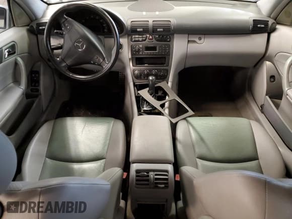 ✅ 2004 Mercedes-Benz C 230 Kompressor • VIN: WDBRF40J34A589162 • Lot: 54264684. Wystawiony na Copart z przebiegiem 190 807 mil. Bezpłatny archiwum sprzedaży aukcyjnych z USA i szczegółowy raport historii pojazdu na DreamBid. Zdjęcie 8.