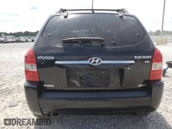 2008 Hyundai Tucson SE z VIN KM8JN72D68U843974, wystawiony jako Copart lot #67086484 z przebiegiem Nie podano mil oraz Szkoda całkowita • Salvage title. Historia ofert i sprzedaży dostępna na DreamBid. Obrazek 6.