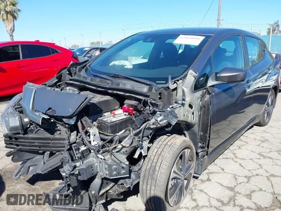 ✅ 2020 Nissan LEAF SV • VIN: 1N4AZ1CP1LC307372 • Lot: 43464050. Wystawiony na IAAI z przebiegiem 33 186 mil. Bezpłatny archiwum sprzedaży aukcyjnych z USA i szczegółowy raport historii pojazdu na DreamBid. Zdjęcie 6.