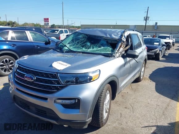 ✅ 2022 Ford Explorer XLT • VIN: 1FMSK7DH2NGA50873 • Lot: 43606419. Wystawiony na IAAI z przebiegiem 74 114 mil. Bezpłatny archiwum sprzedaży aukcyjnych z USA i szczegółowy raport historii pojazdu na DreamBid. Zdjęcie 6.