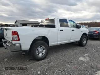 ✅ 2024 Ram 2500 Tradesman • VIN: 3C6UR5CL4RG194767 • Lot: 92197705. Wystawiony na Copart z przebiegiem 47 218 mil. Bezpłatny archiwum sprzedaży aukcyjnych z USA i szczegółowy raport historii pojazdu na DreamBid. Zdjęcie 3.
