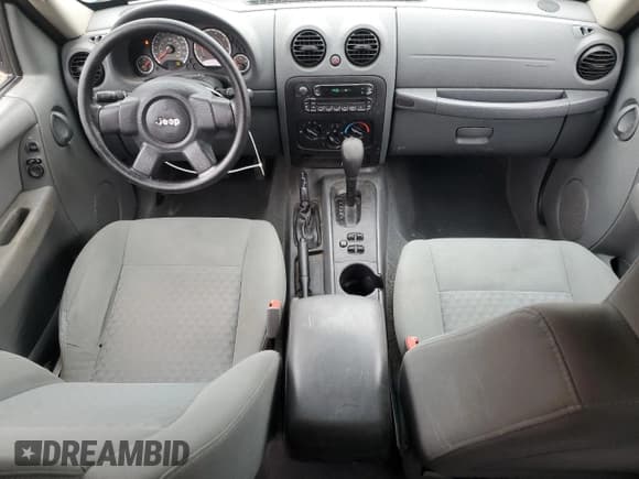 ✅ 2007 Jeep Liberty Sport • VIN: 1J4GL48KX7W657408 • Lot: 91880405. Wystawiony na Copart z przebiegiem 173 202 mil. Bezpłatny archiwum sprzedaży aukcyjnych z USA i szczegółowy raport historii pojazdu na DreamBid. Zdjęcie 8.